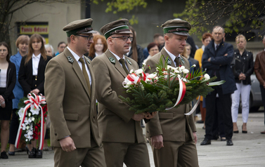 Uroczystości przy Pomniku Niepodległości