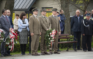 Uroczystości przy Pomniku Niepodległości