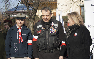 Wręczenie Odznaki Zasługi Światowego Związku Żołnierzy Armii Krajowej Okręg Zamość mjr. Piotrowi Rypinie