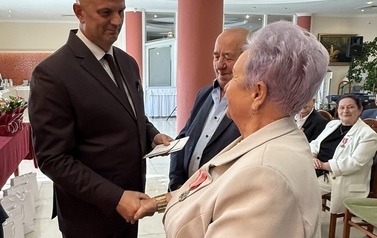 ZŁOTE GODY 64