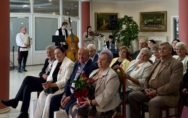 ZŁOTE GODY 90