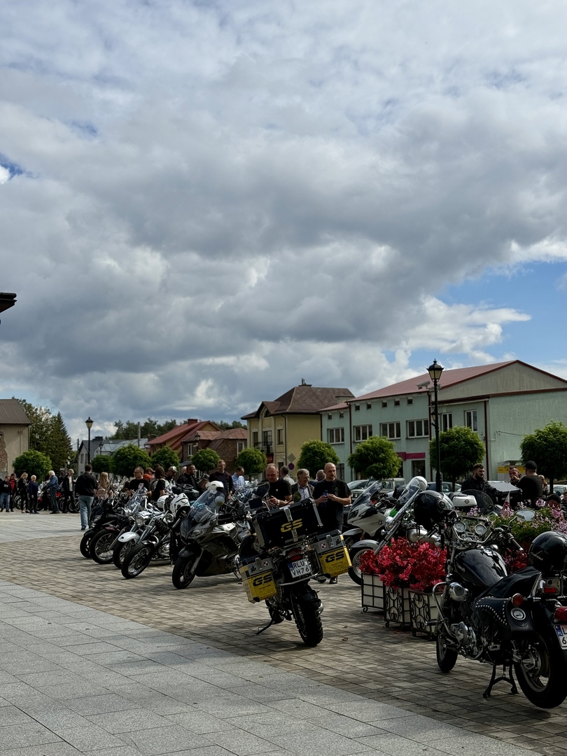 Motoserce Narol